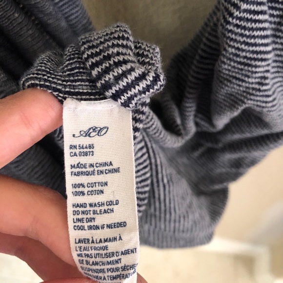 American Eagle Circle Scarf Black and White Stripe - Picture 3 of 3